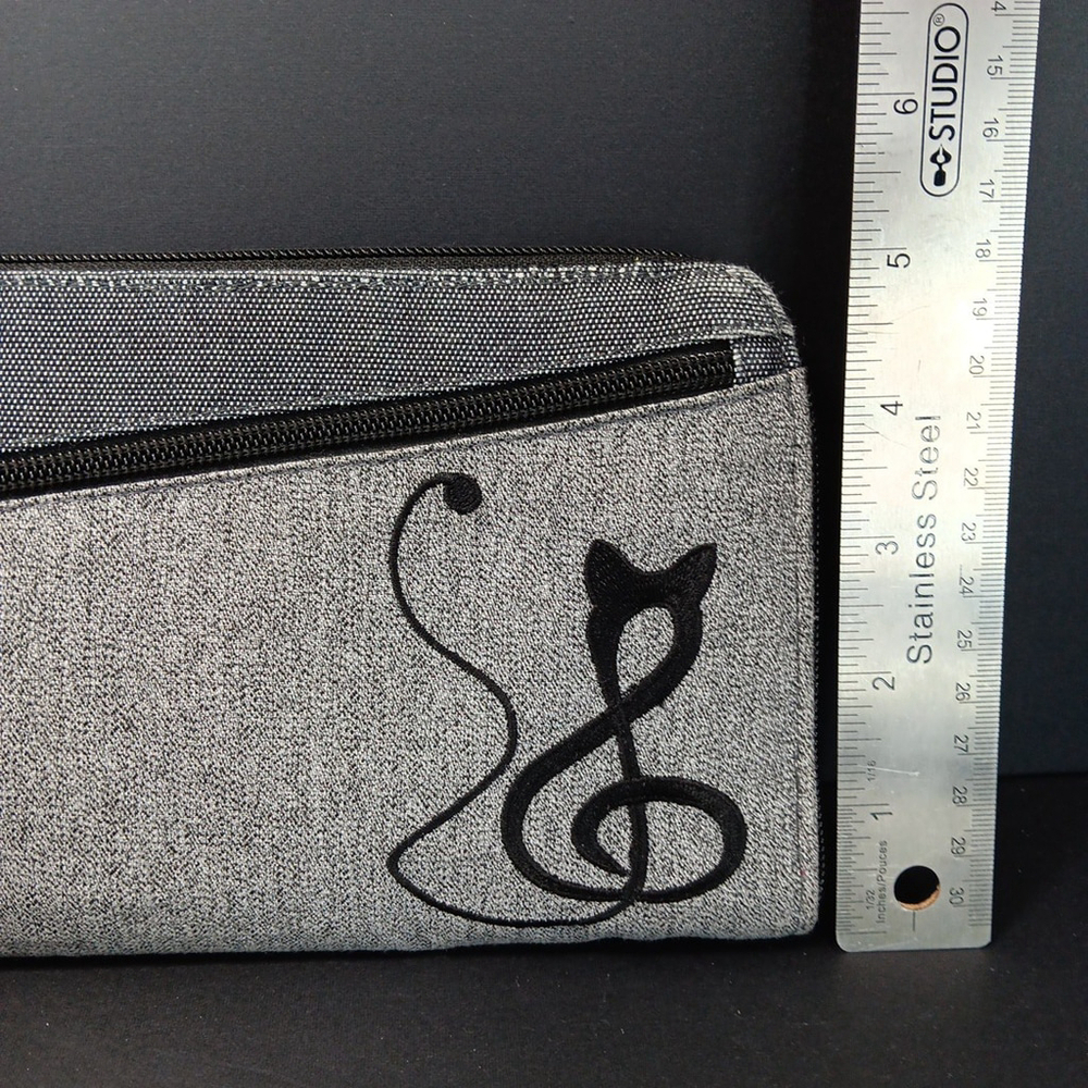 Jak's ACC-146 Womens Wallet Gray Crossbody Embroidered Sole Clef Very Good X - Picture 3 of 11